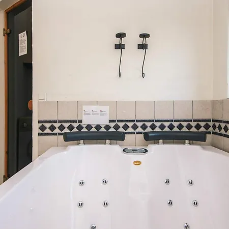 4 Star In Tarm-by Traum بيت للعطل *
